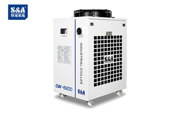 3D玻璃热弯机需要使用工业冷水机吗？